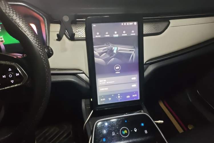 Used WM Motor EX5 2020 EX5-Z Nex Exploration Edition Audio And AC Panel