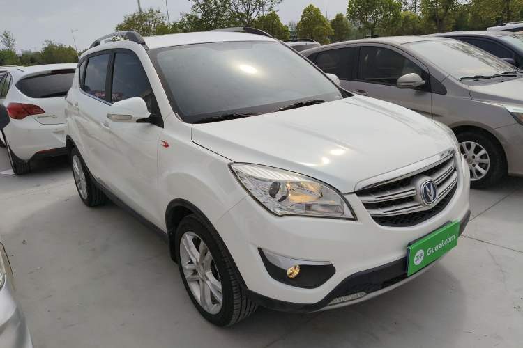 Used CHANGAN CS35 2016 1.6L Automatic Luxury Model China IV Standard Exterior 1