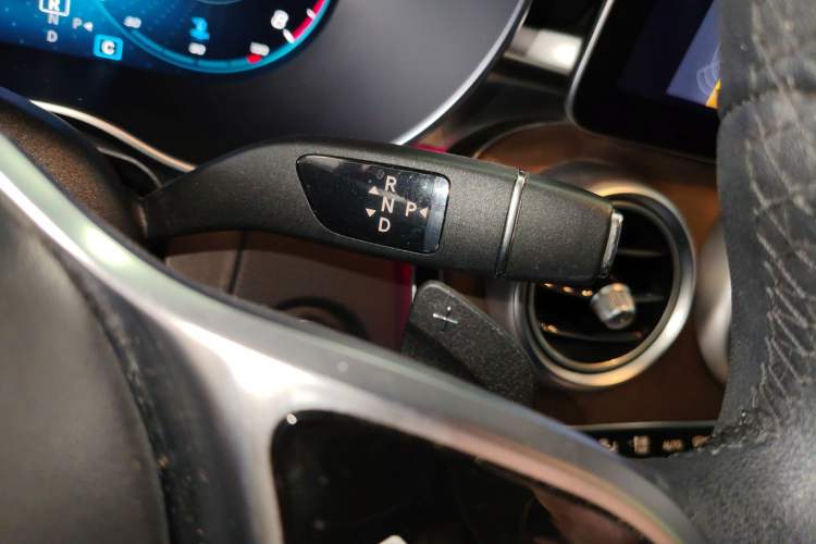 Used Mercedes-Benz GLC 2022 Facelift GLC 260 L 4MATIC Luxury Edition
