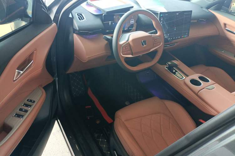 Used CHANGAN UNI-Z New Energy 2024 Blue Whale Smart Electric iDD 125km Excellence Model Driver Seat