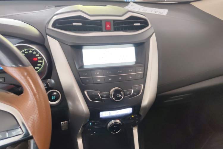 Used BYD Yuan 2016 1.5L Manual Comfort Model
