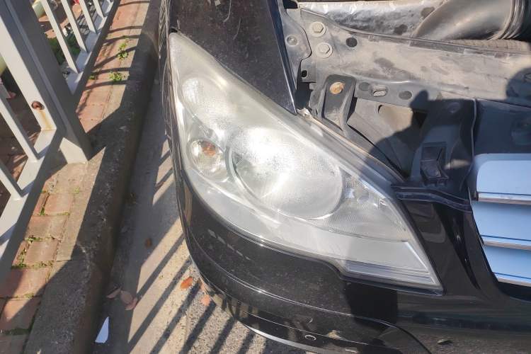 Used Mercedes-Benz Viano 2011 2.5L Prestige Edition