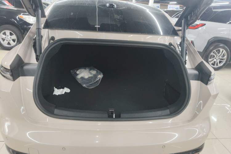 Used Nio ET5 2025 75 kWh
