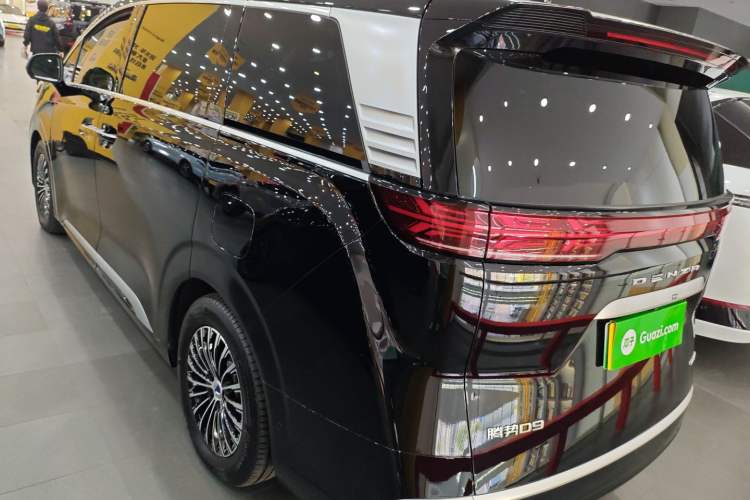 Used Denza D9 2024 DM-i 980 Four-Wheel Drive Flagship Model