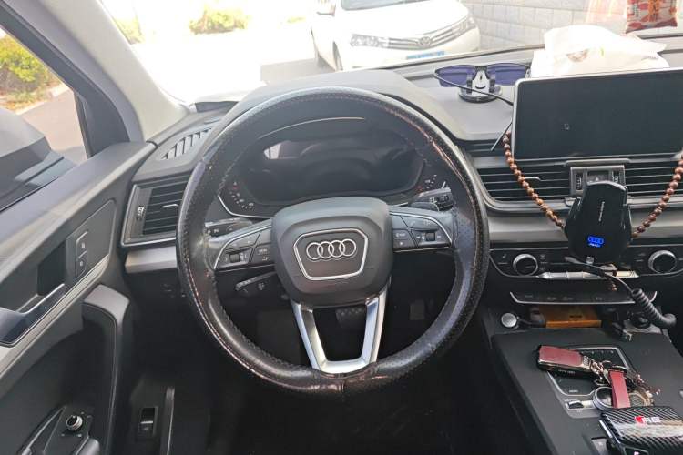 Used Audi Q5L 2020 40 TFSI Prestige Fashion Edition Steering Wheel