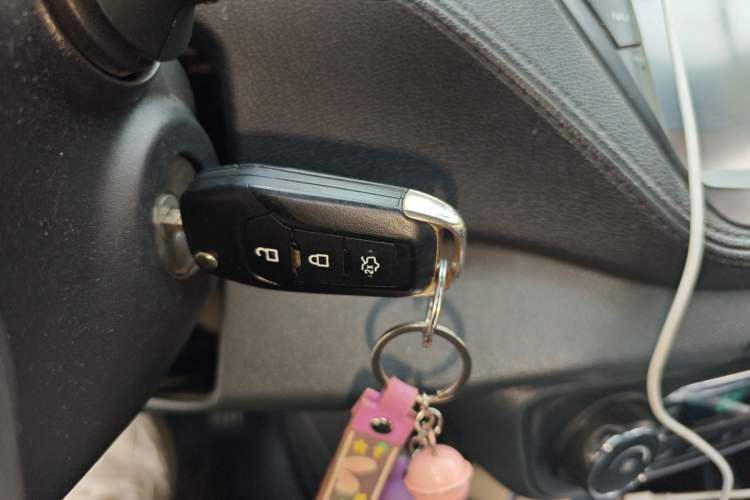 Used Ford Escort 2017 Happiness Edition 1.5L Automatic Fashion Version