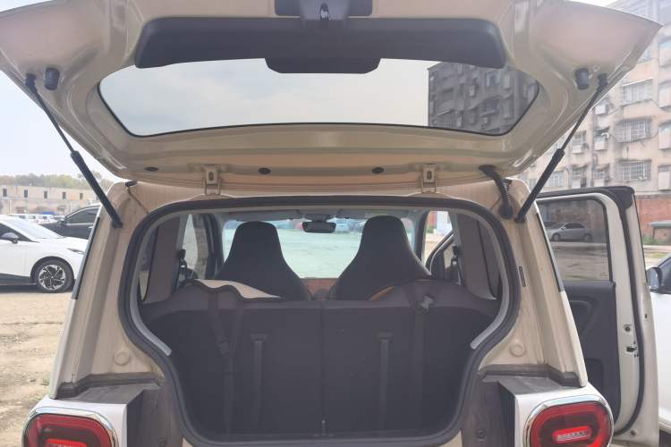 Used Wuling Hongguang MINIEV 2024 3rd Generation 215km Advanced Version Trunk