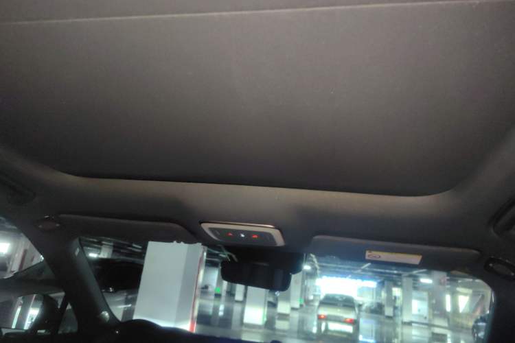 Used Zeekr 7X 2025 100 kWh Long-Range Rear-Wheel Drive with Intelligent Driving Features