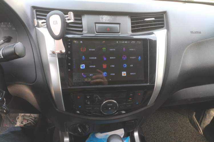 Used Nissan Navara 2017 2.5L Automatic 4x4 Luxury Edition QR25