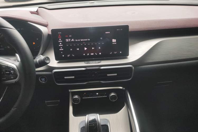 Used Geely Auto Coolray 2019 Sport Model 260T DCT Battle China V Standard Audio And AC Panel