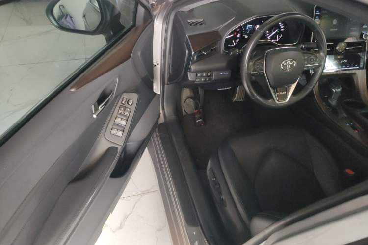 Used Toyota Avalon 2019 2.0L Luxury Edition China VI Standard
