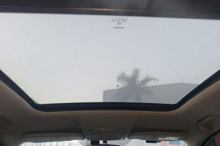 Used Dongfeng Fengon 580 2017 1.5T CVT Smart Style Model Headliner