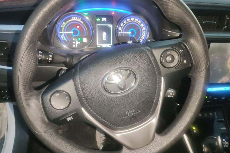 Used Toyota Corolla 2016 Dual-Engine 1.8L E-CVT Leading Edition