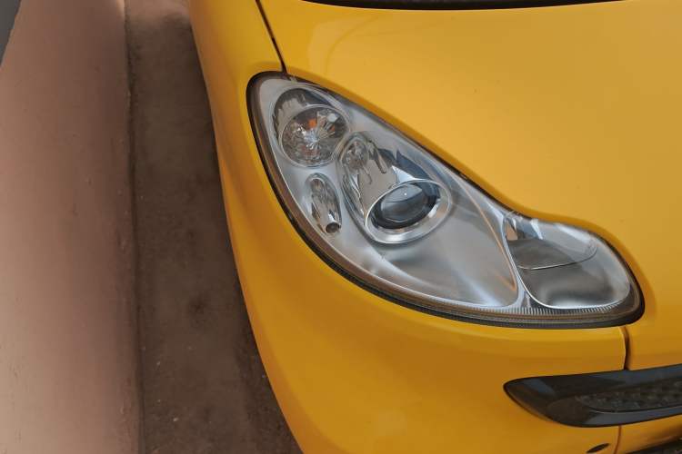 Used smart fortwo 2012 1.0 MHD Hardtop Standard Edition Right Front Headlight