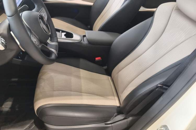 Used BYD Dolphin 2025 Intelligent Driving Version 410 km Fashion Edition