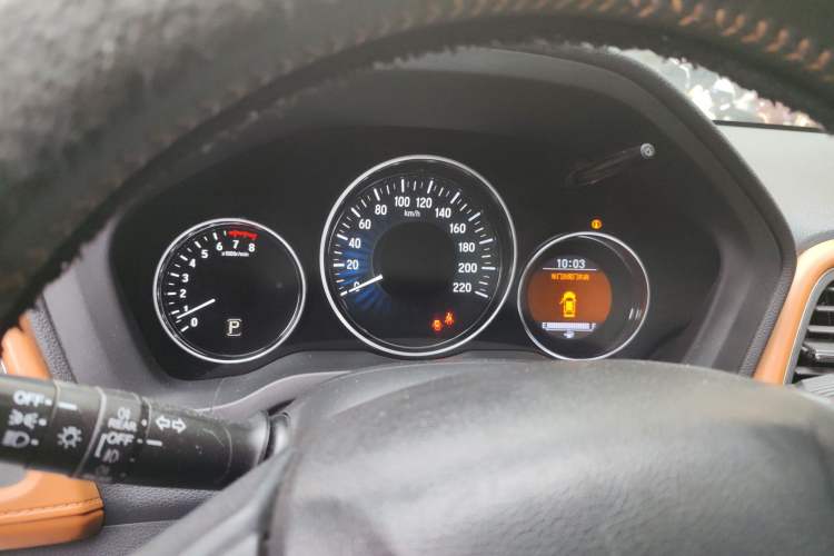 Used Honda Vezel 2015 1.8L CVT 2WD Luxury Model