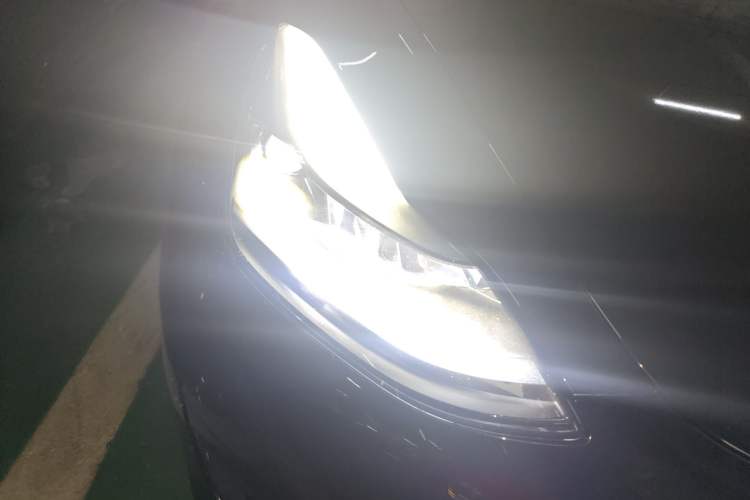 Used Tesla Model 3 2022 Rear-Wheel-Drive Version
