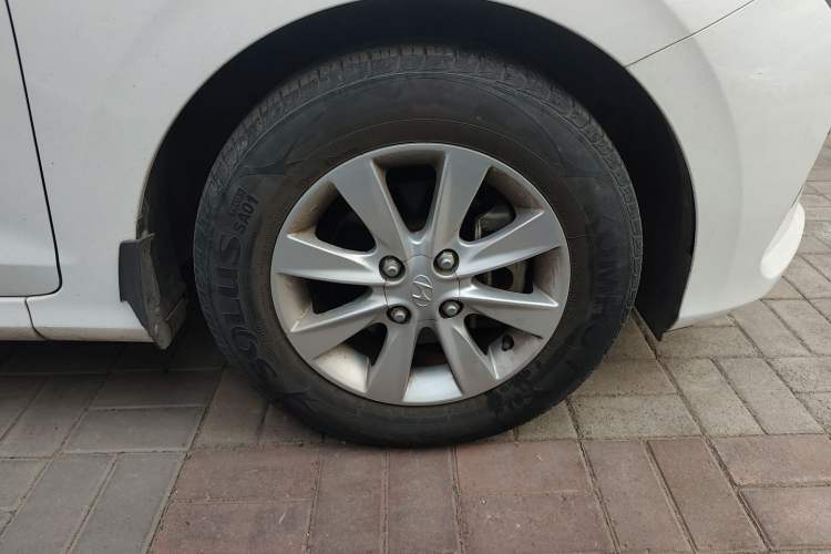 Used Hyundai Verna (older generation) 2017 1.4L Manual Refreshed Version China VI Standard