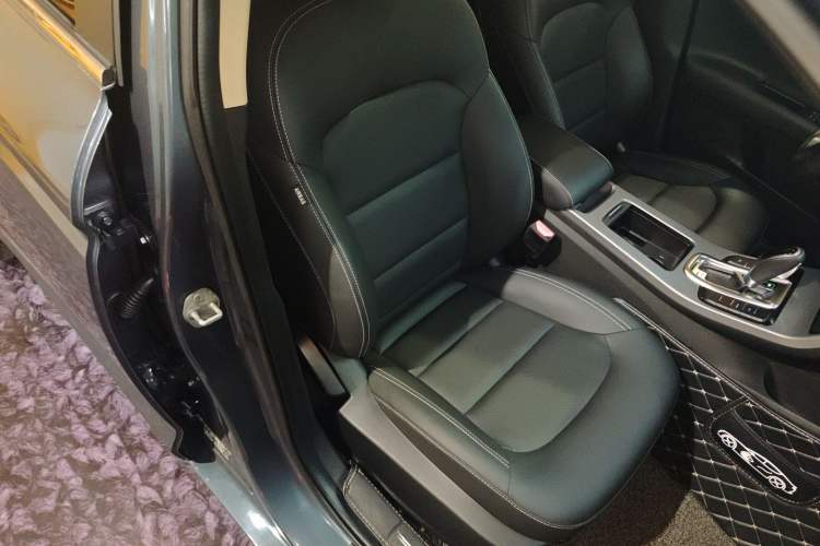 Used Geely Auto Emgrand GL 2018 1.4T DCT Elite Smart Connectivity Version
