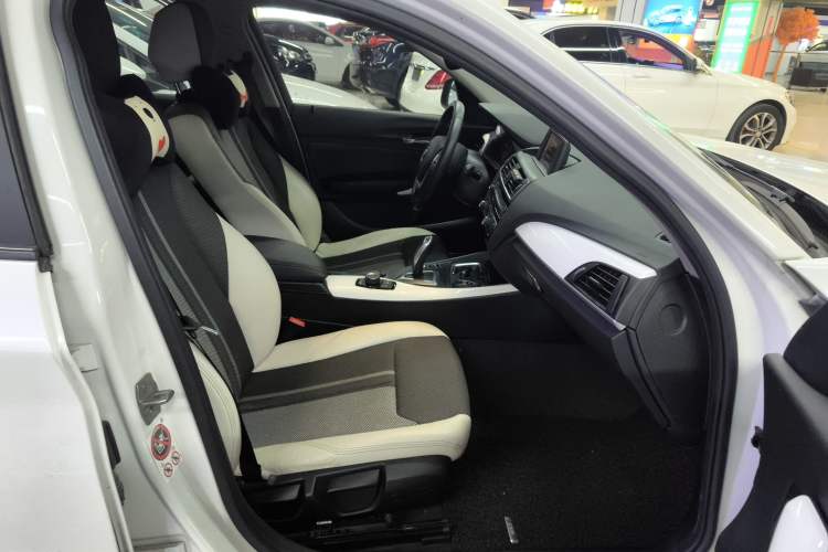 Used BMW 1 Series 2016 118i Urban Design Package
