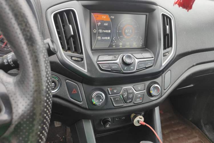 Used Chery Tiggo 5 2015 2.0L CVT Jiayue Edition Audio And AC Panel