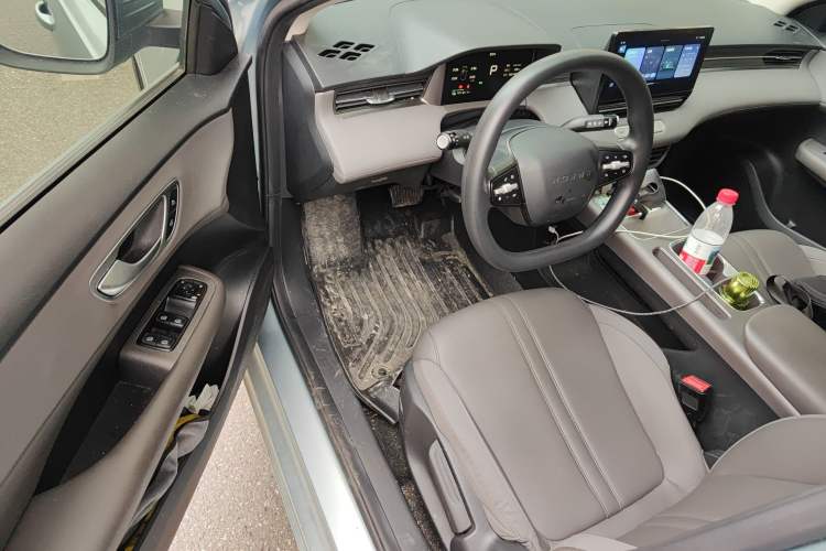 Used Roewe D6 2025 450 km Premium Edition
