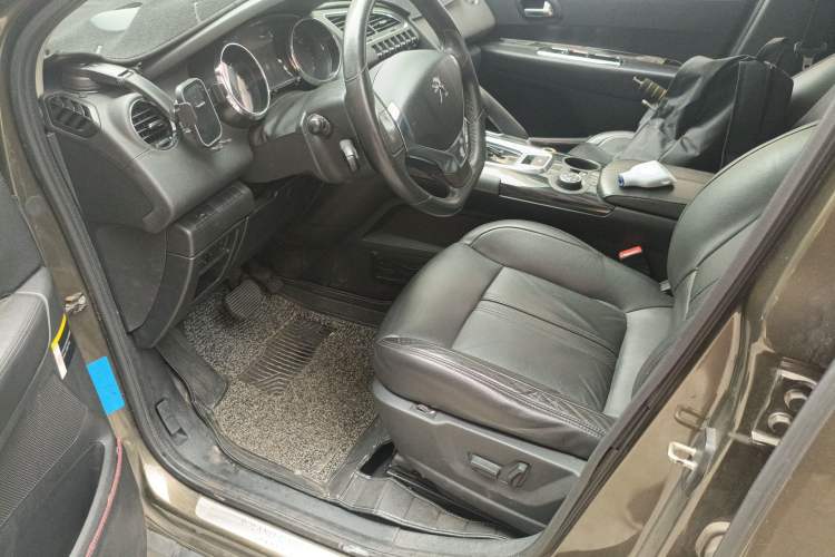 Used Peugeot 3008 2013 1.6THP Automatic Prestige Edition Driver Seat