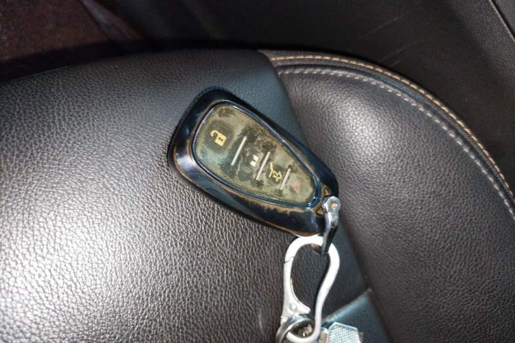 Used Chevrolet Equinox 2019 535T Automatic YuJie Edition China V Standard Vehicle Key