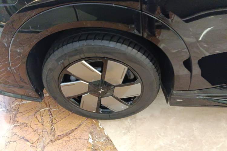 Used XPeng X9 2024 702 Ultra-Long Range Pro