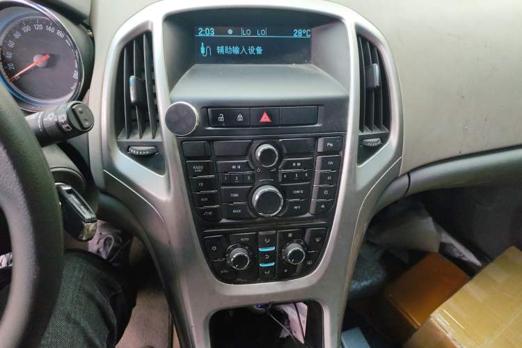 Used Buick GT 2013 XT 1.6L Manual Entry-Level Model