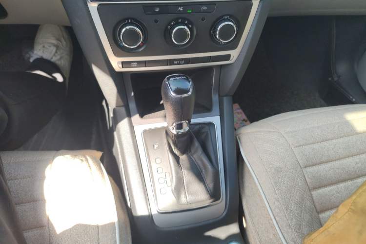 Used Skoda Octavia 2014 1.6L Automatic Yijie Edition