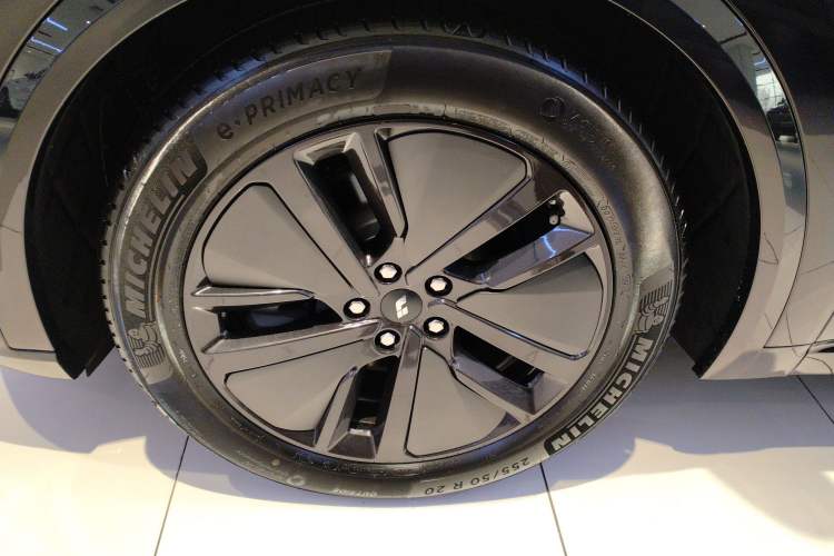 Used Li Auto L8 2024 Pro Model