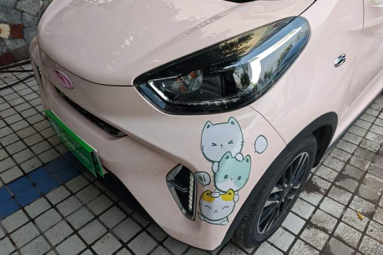 Used Chery QQ Little Ant 2022 Sweet Pink Edition Half-Sugar Version 3-Cell Lithium 30kW 301km
