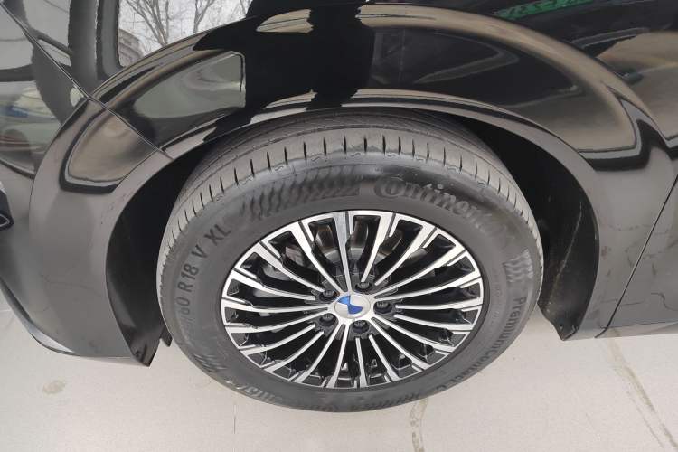 Used Denza D9 2022 DM-i 970 Four-Wheel Drive Prestige Model
