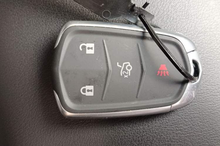 Used Cadillac XTS 2018 28T Tech Edition Vehicle Key