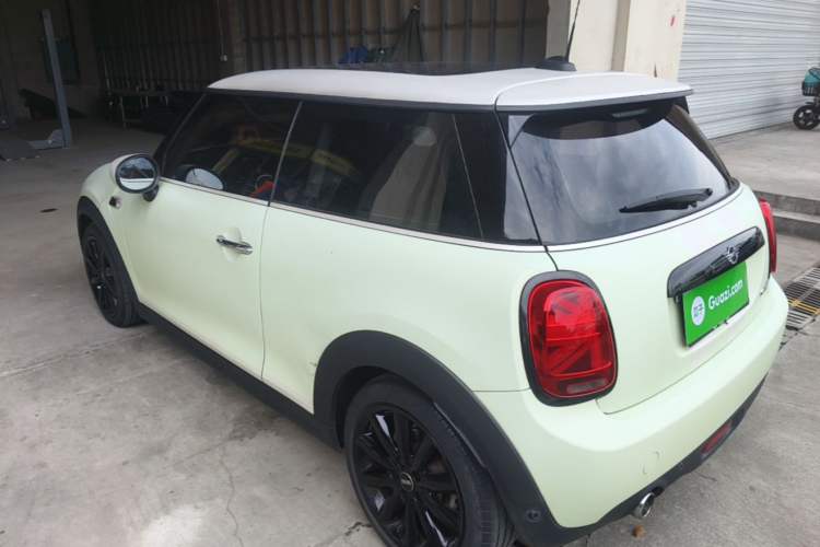 Used MINI 2019 1.5T COOPER Artist
