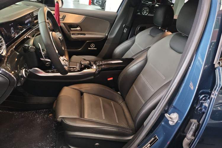 Used Mercedes-Benz A-AMG 2019 AMG A 35 L 4MATIC First Edition Special Version
