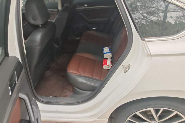 Used Volkswagen Lavida 2019 280TSI DSG Luxury Edition China VI Standard Left Rear Seat