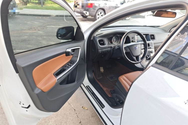 Used Volvo S60 2017 S60L T3 Smart Upgrade Edition
