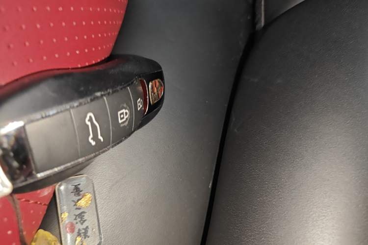 Used Porsche Macan 2021 Macan 2.0T Vehicle Key