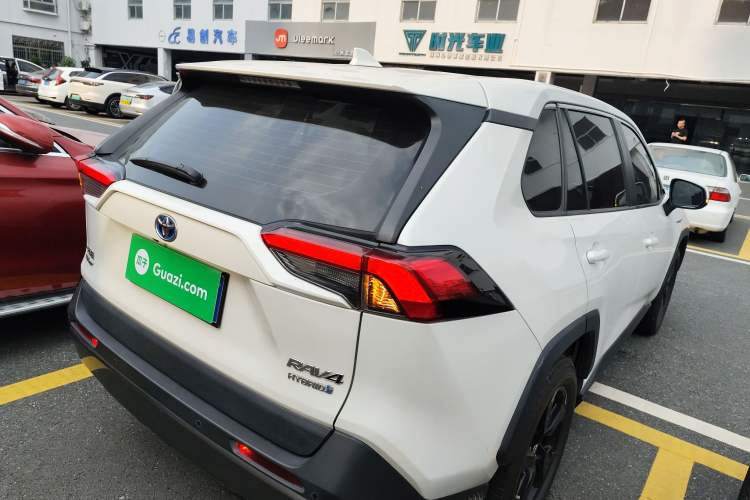 Used Toyota RAV4 2020 Dual-Engine 2.5L E-CVT Four-Wheel Drive Elite Edition Rear Right 45 Deg