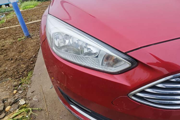 Used Ford Focus 2015 Sedan 1.6L Automatic Trend Model
