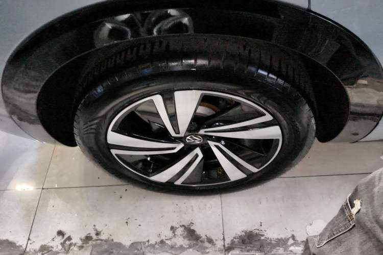 Used Volkswagen Tavendor 2023 380TSI Four-Wheel Drive R-Line Cruise Edition
