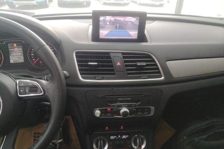 Used Audi Q3 2015 35 TFSI Ambition Edition
