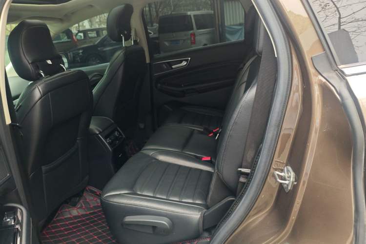 Used Ford Edge 2016 EcoBoost 245 Two-Wheel-Drive Titanium 7-Seater