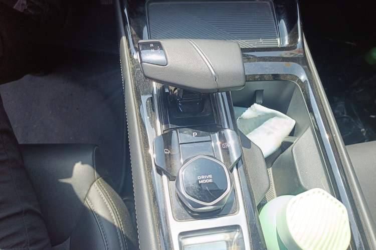 Used CHANGAN Ruicheng PLUS 2023 1.5T DCT Prestige Edition Gear Lever