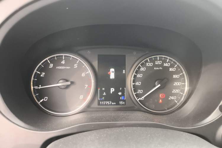 Used Mitsubishi Outlander 2020 2.0L Two-Wheel Drive Comfort Edition 7-Seater
