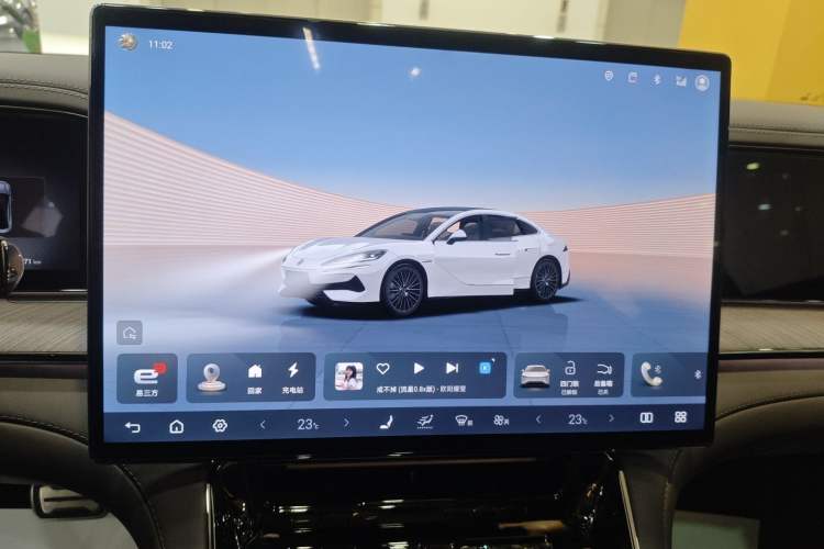 Used Denza Z9 2024 1100 km All-Wheel-Drive Ultra Version