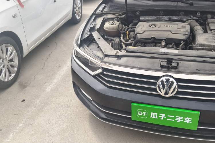 Used Volkswagen Magotan 2018 330TSI DSG Advanced Model
