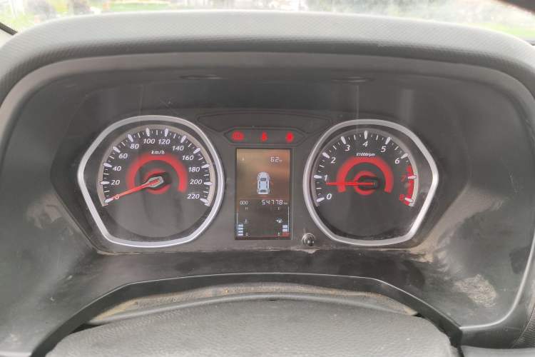 Used Soueast DX3 2018 1.5L Manual Luxury Model Odometer Close Up